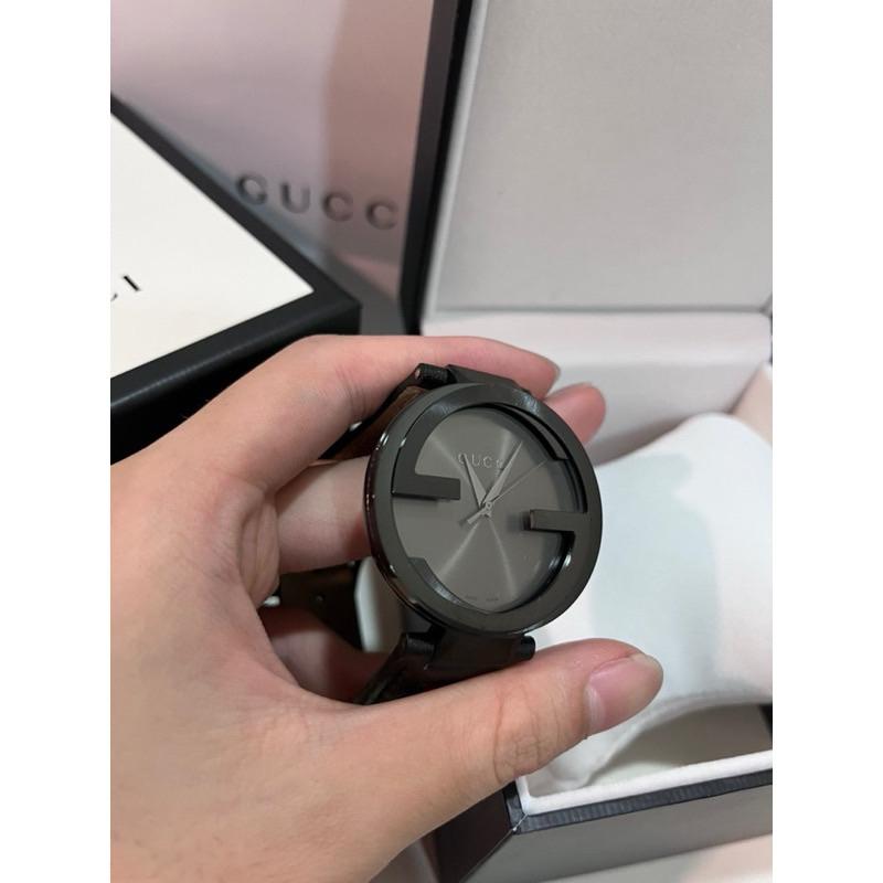 Gucci 雙G 石英錶 經典黑紅滿版皮錶帶 現貨一隻 當天出貨🔥-細節圖2