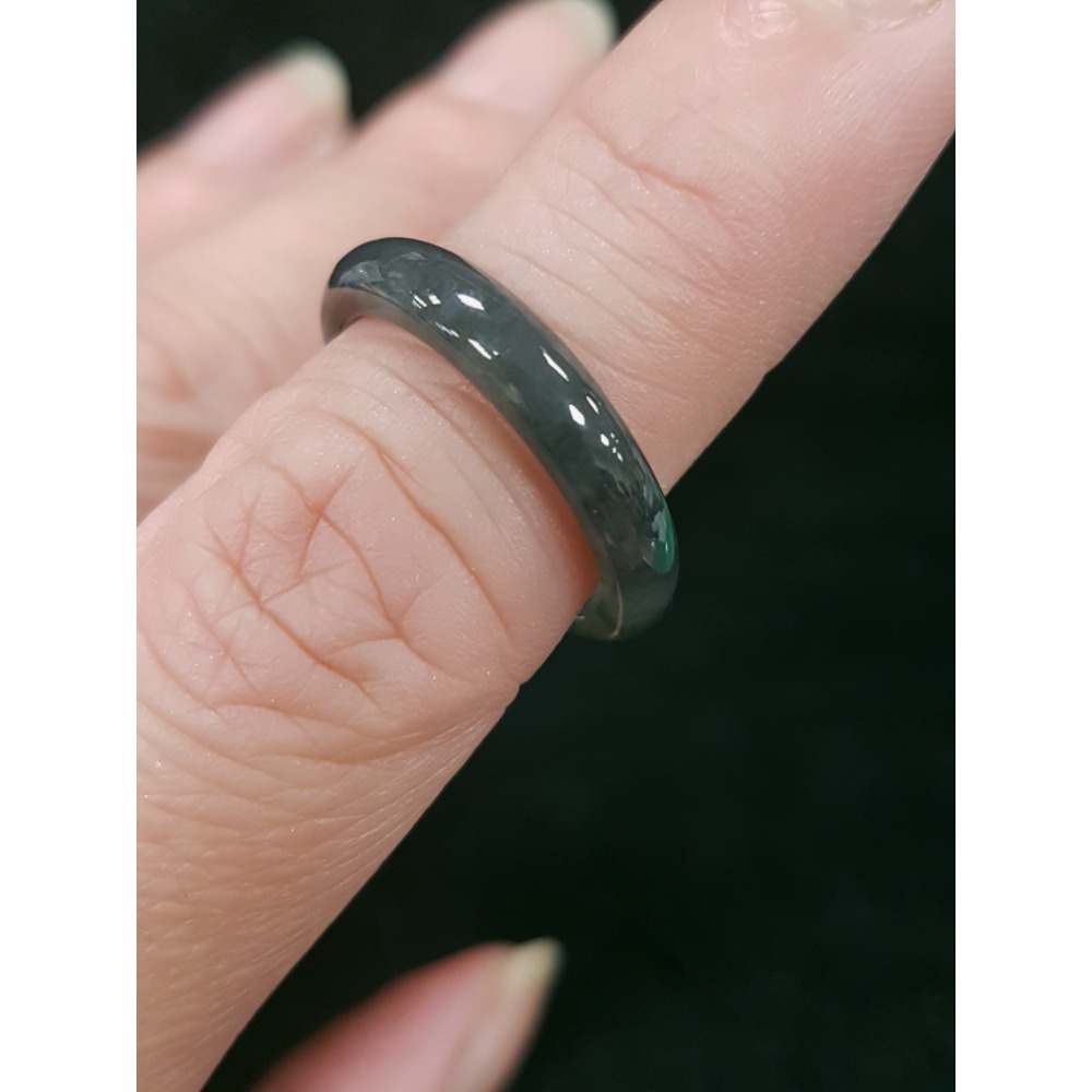 天然緬甸玉A貨翡翠烏雞玉戒 內徑17.8路路通 戒 戒子 戒指 指環手珠 掛墜-細節圖2