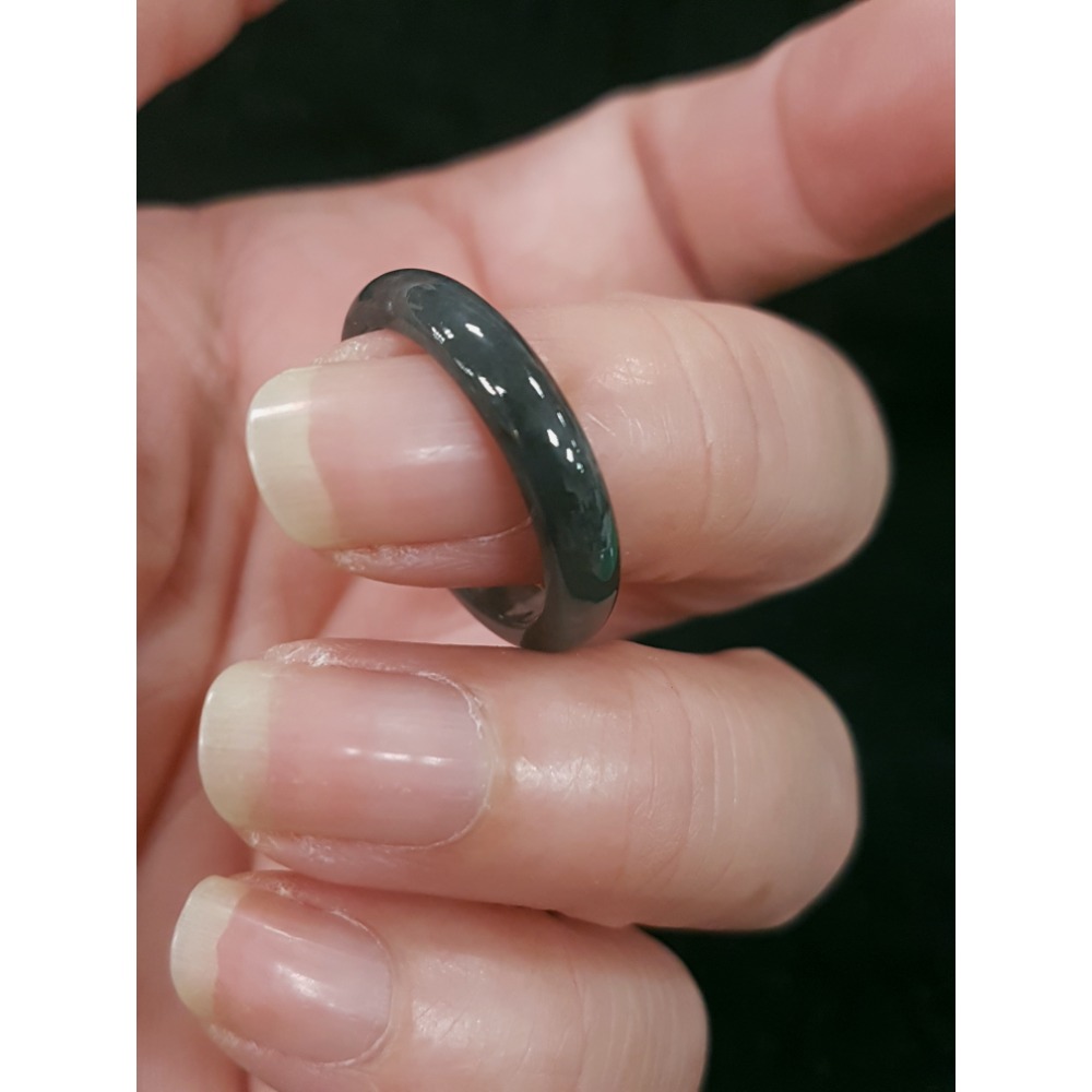 天然緬甸玉A貨翡翠烏雞玉戒 內徑17.8路路通 戒 戒子 戒指 指環手珠 掛墜-細節圖5