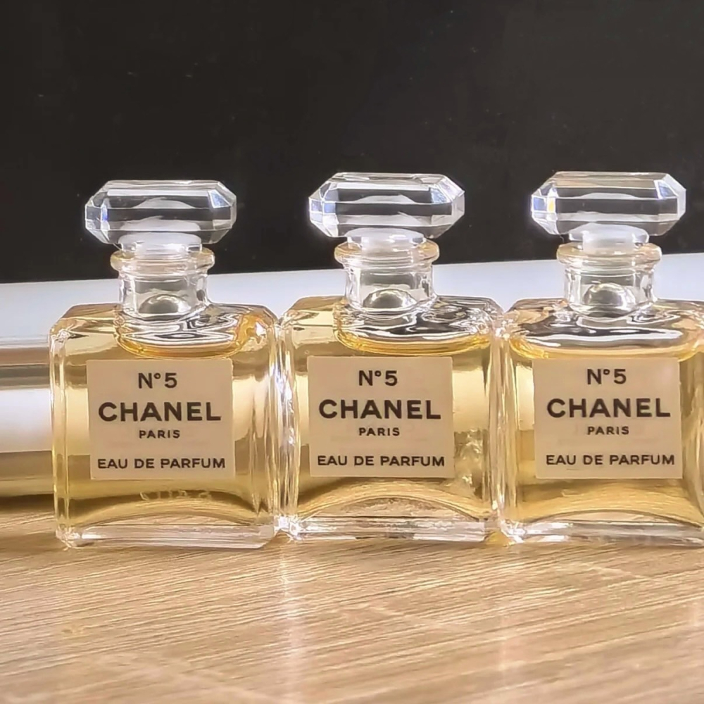 CHANEL香奈兒 N°5五號典藏淡香精 1.5ml-細節圖2