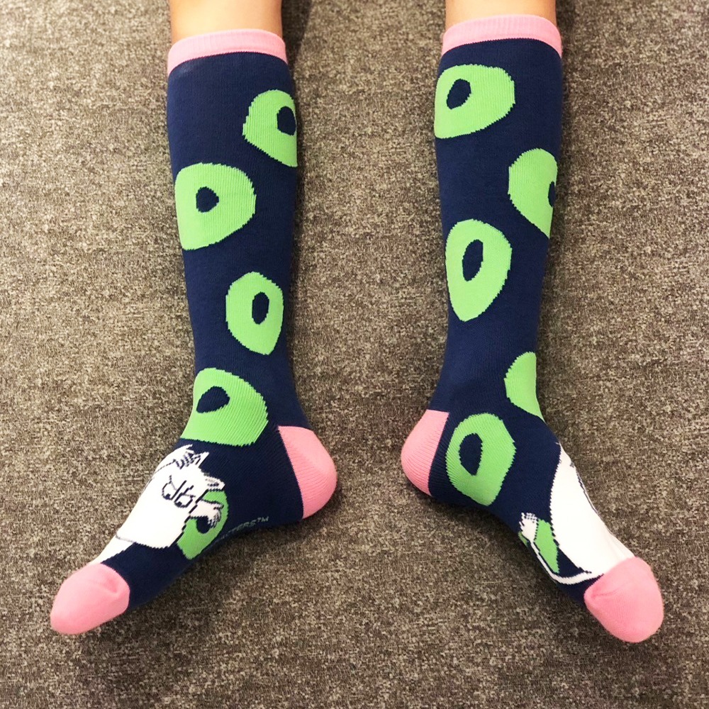 【MOOMIN】姆明冒險中筒襪 中筒襪 襪子 棉襪 小腿襪 穿搭 印花 成人襪子 兒童襪子-規格圖6