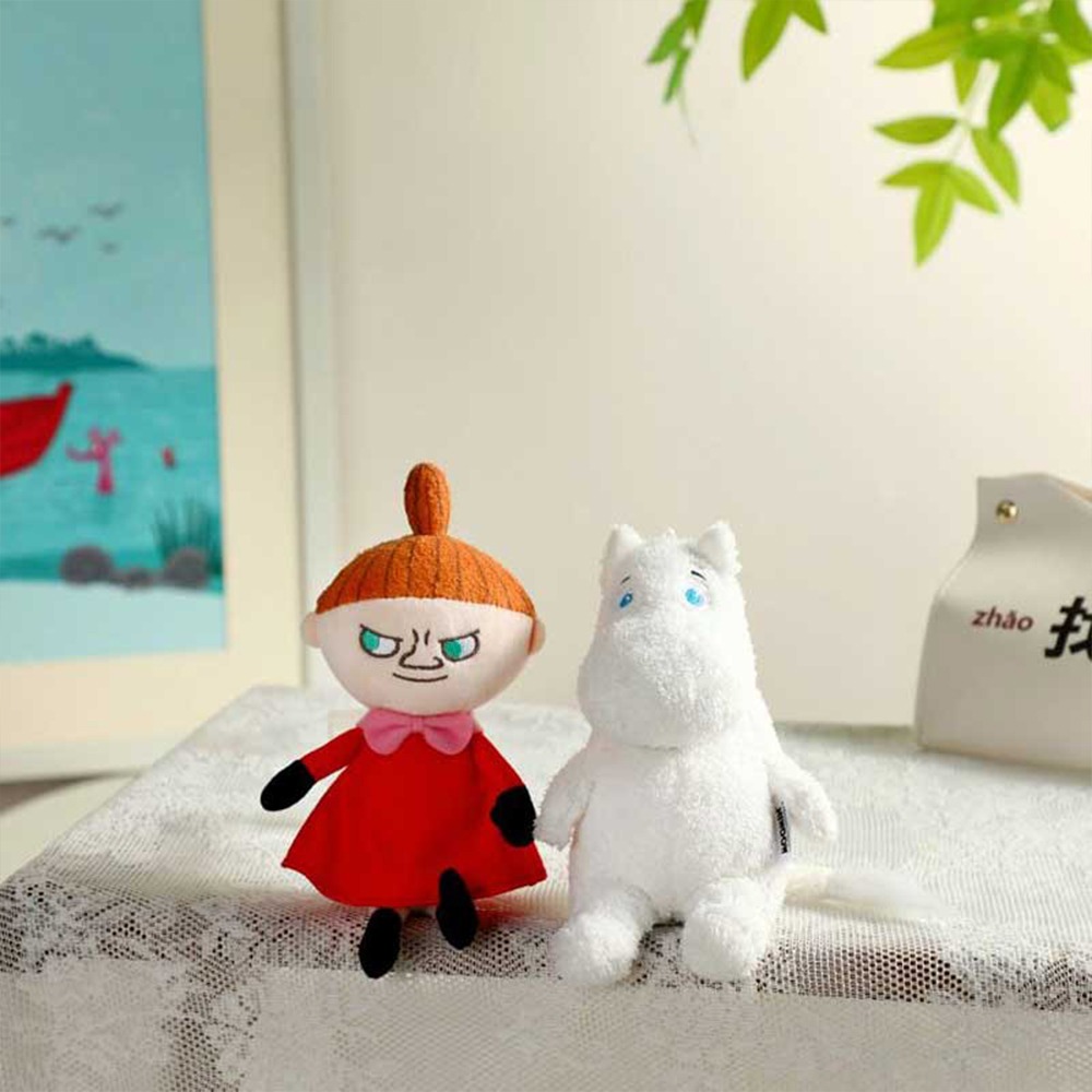 【MOOMIN】絨毛公仔 小美 36cm 絨毛玩偶 辦公玩偶 填充玩偶 布偶 陪睡玩偶 娃娃-細節圖5