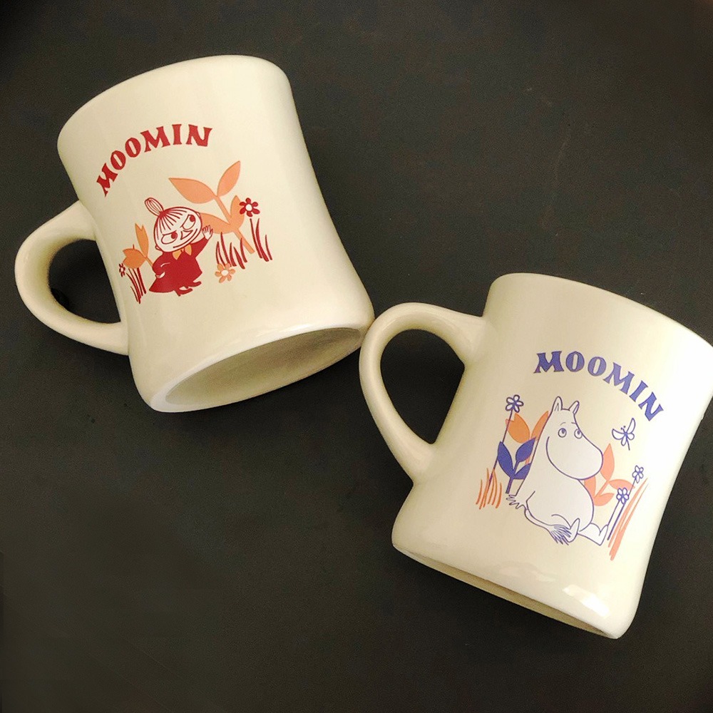 【MOOMIN】花園探險馬克杯 300ml 曲線馬克杯 馬克杯 陶瓷杯 咖啡杯 水杯 杯-細節圖8