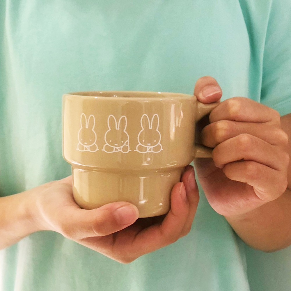 奶茶色/認真米飛