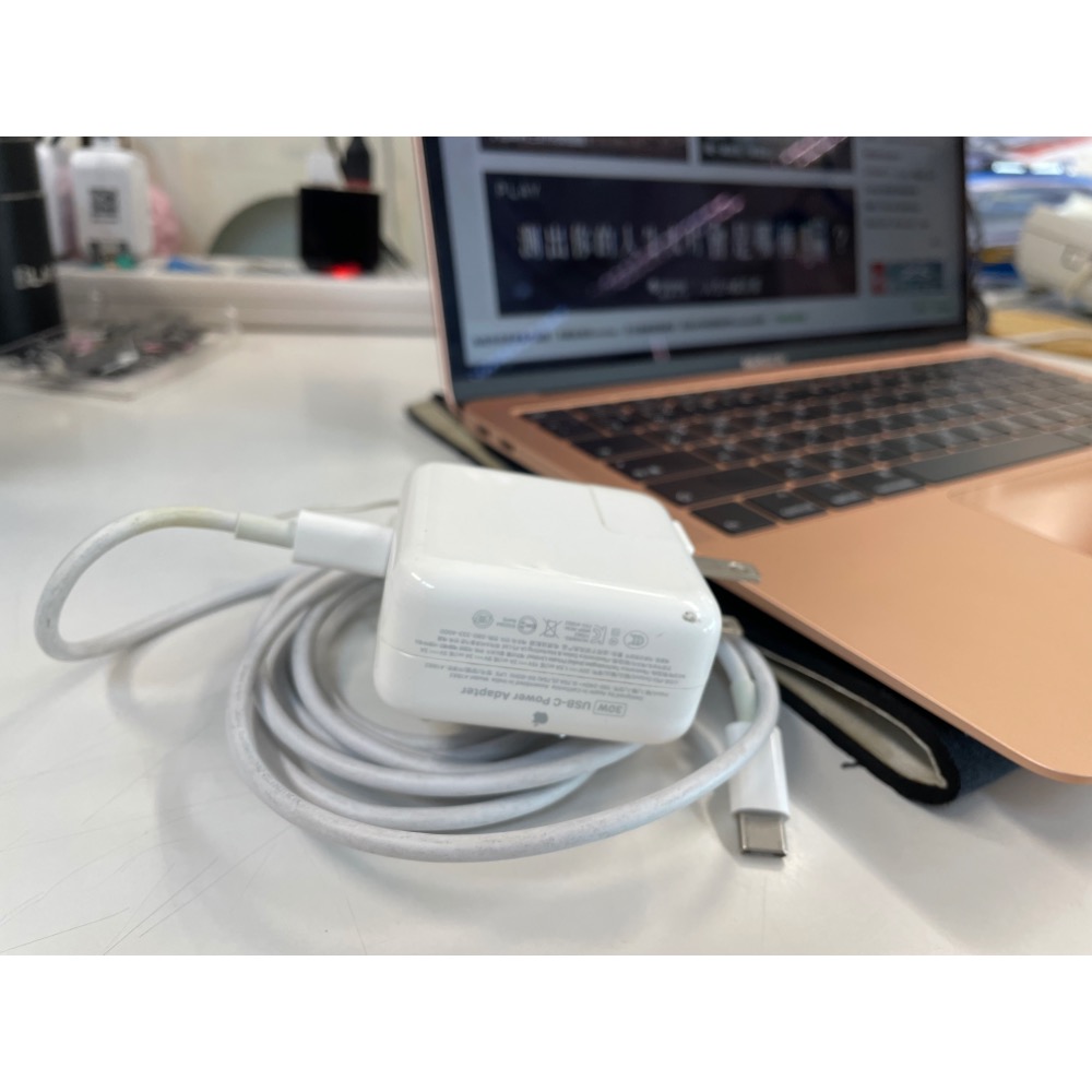 MacBook Air 13.3＂ 玫瑰金-細節圖11