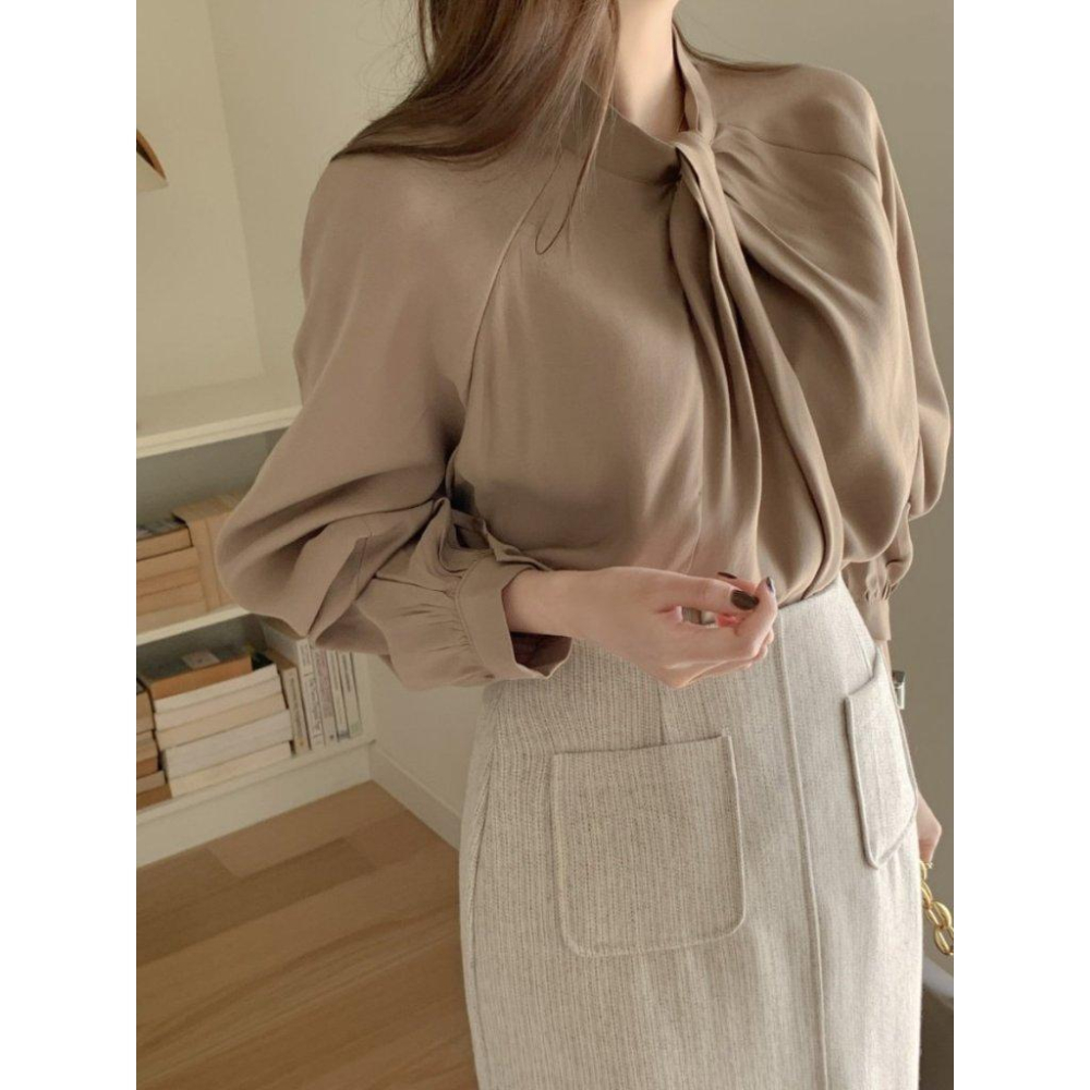 VENUSY｜ 高奢質感✔ 韓國女裝｜絲質光澤摺袖襯衫 韓國襯衫-細節圖4