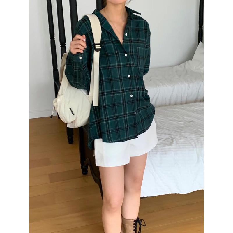 VENUSY｜ 百搭單品☻ 韓國女裝｜棉質寬鬆格子襯衫 韓國襯衫 前短後長-細節圖8