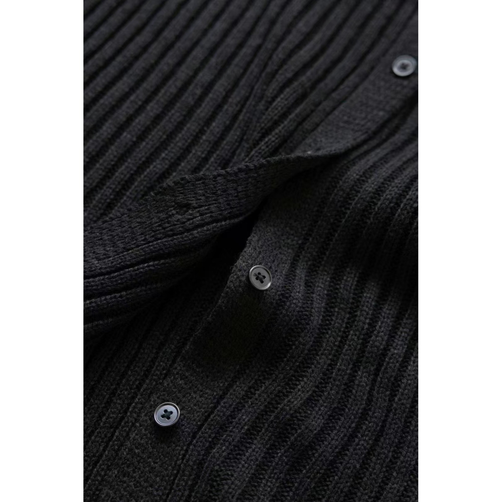 VENUSY｜ 韓國女裝｜鈕扣不規則V領針織上衣-細節圖10