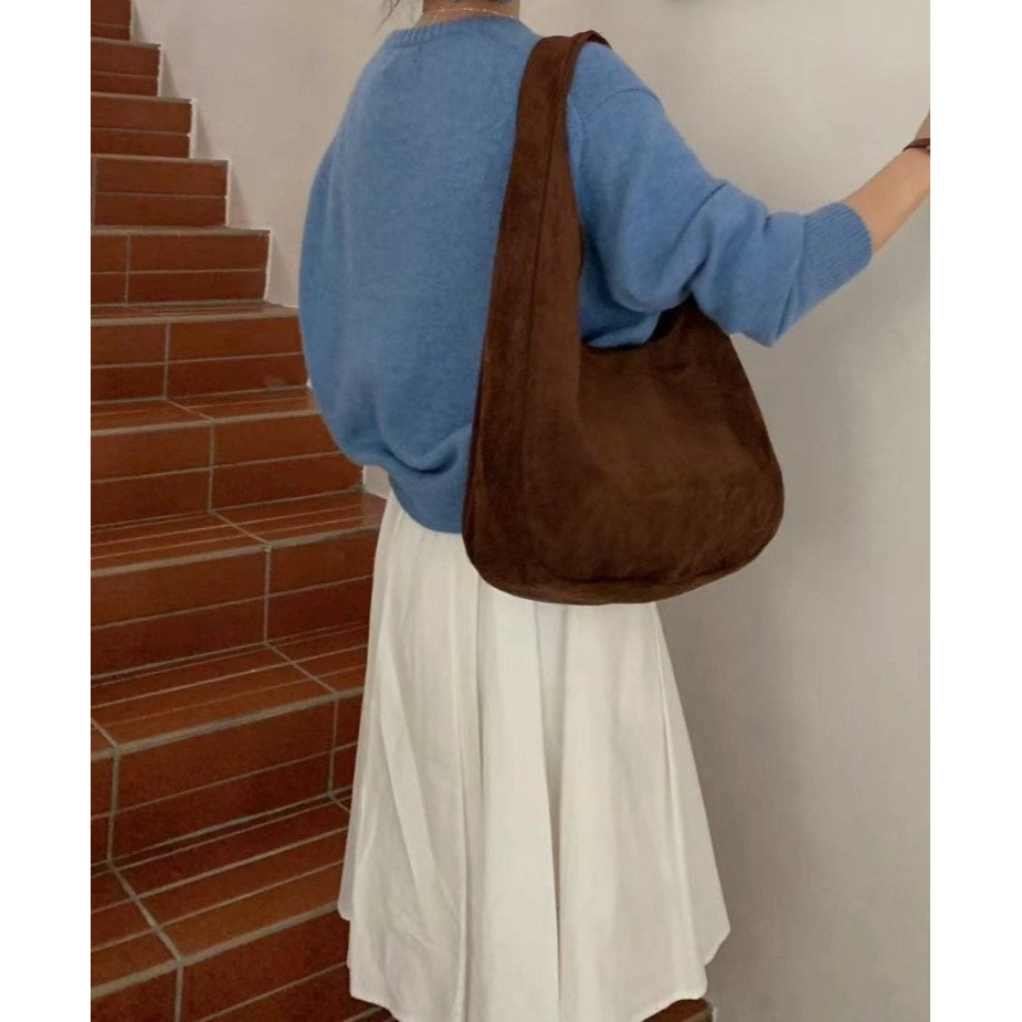 VENUSY｜ 4色☻ 韓國女裝｜麂皮绒面肩背包-細節圖9