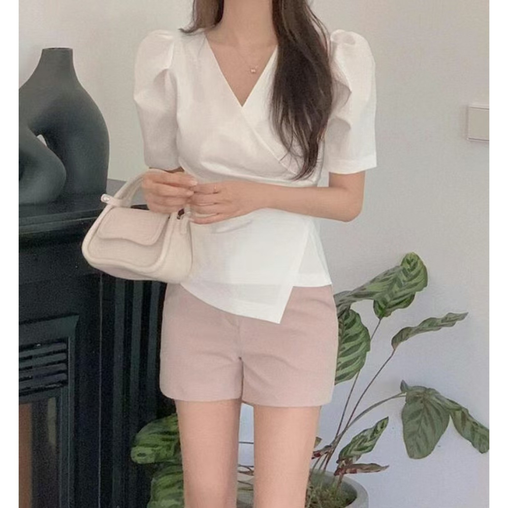 VENUSY｜ 韓國女裝｜純棉短袖 V 領泡泡抽褶修身上衣 顯瘦 螞蟻腰-細節圖2