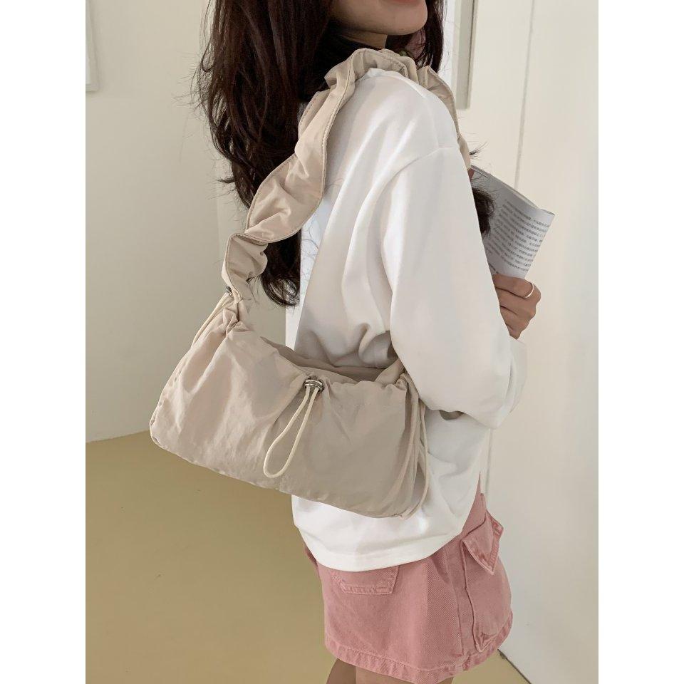 VENUSY｜正韓 - 韓國女裝｜串串單肩半月包-細節圖2