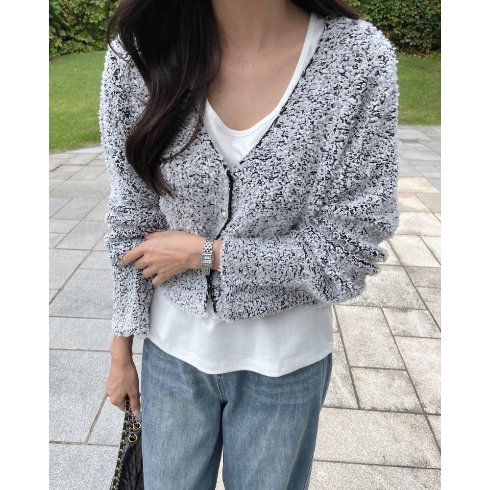 VENUSY．正韓 - 韓國女裝｜短版短毛小外套 (僅剩幾件, 售完不補)-細節圖3