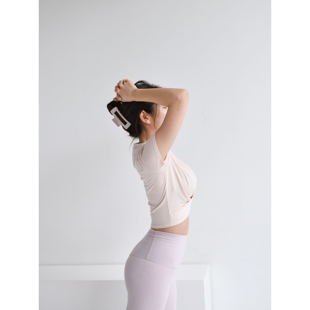 VENUSY｜ 韓國歐逆實穿♥︎ 瑜珈健身短版全棉剪裁上衣 韓國女裝-細節圖6