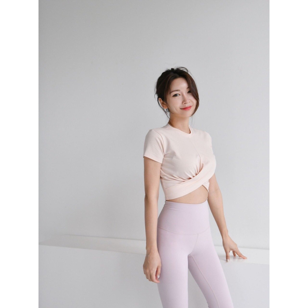 VENUSY｜ 韓國歐逆實穿♥︎ 瑜珈健身短版全棉剪裁上衣 韓國女裝-細節圖7