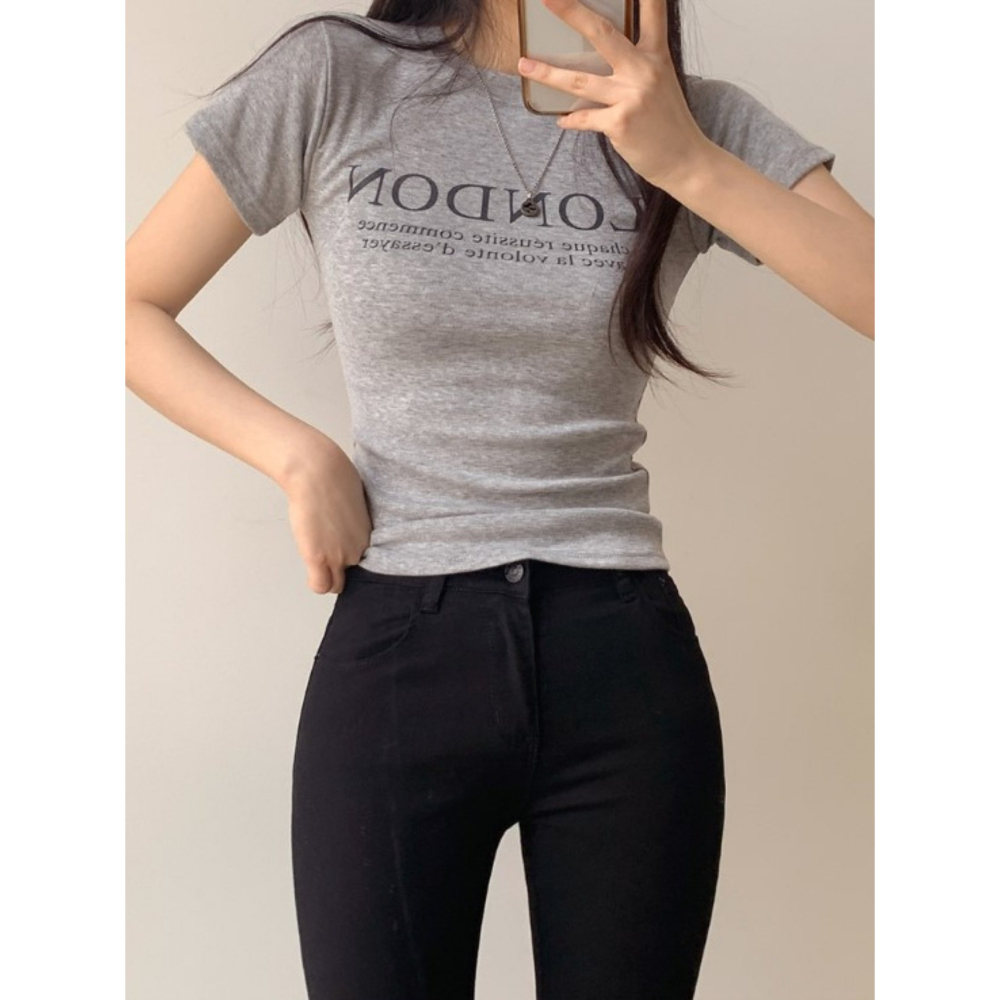 VENUSY｜ 夏季新品 韓國女裝｜緊身倫敦圓領T恤 韓國T恤 小性感貼身上衣-細節圖3