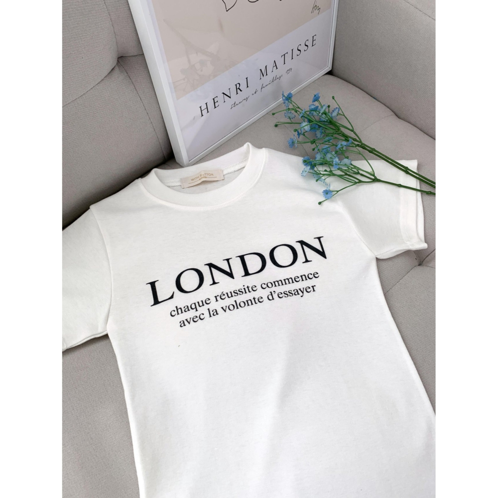 VENUSY｜ 夏季新品 韓國女裝｜緊身倫敦圓領T恤 韓國T恤 小性感貼身上衣-細節圖8