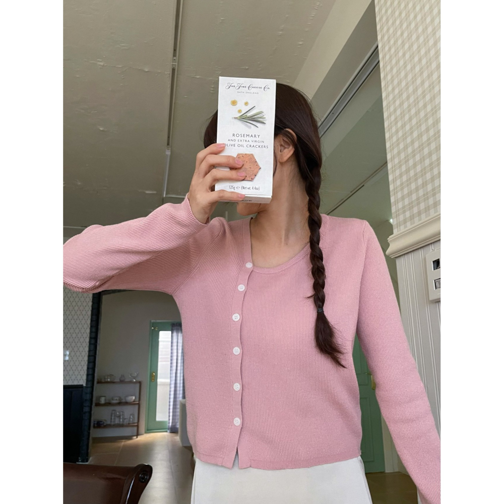 VENUSY．正韓 - 韓國女裝｜春季新品斜角鈕扣上衣 開衫小外套-細節圖5