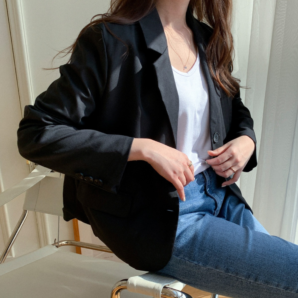 VENUSY｜ 韓國女裝｜V領休閒T恤 韓國T恤-細節圖8