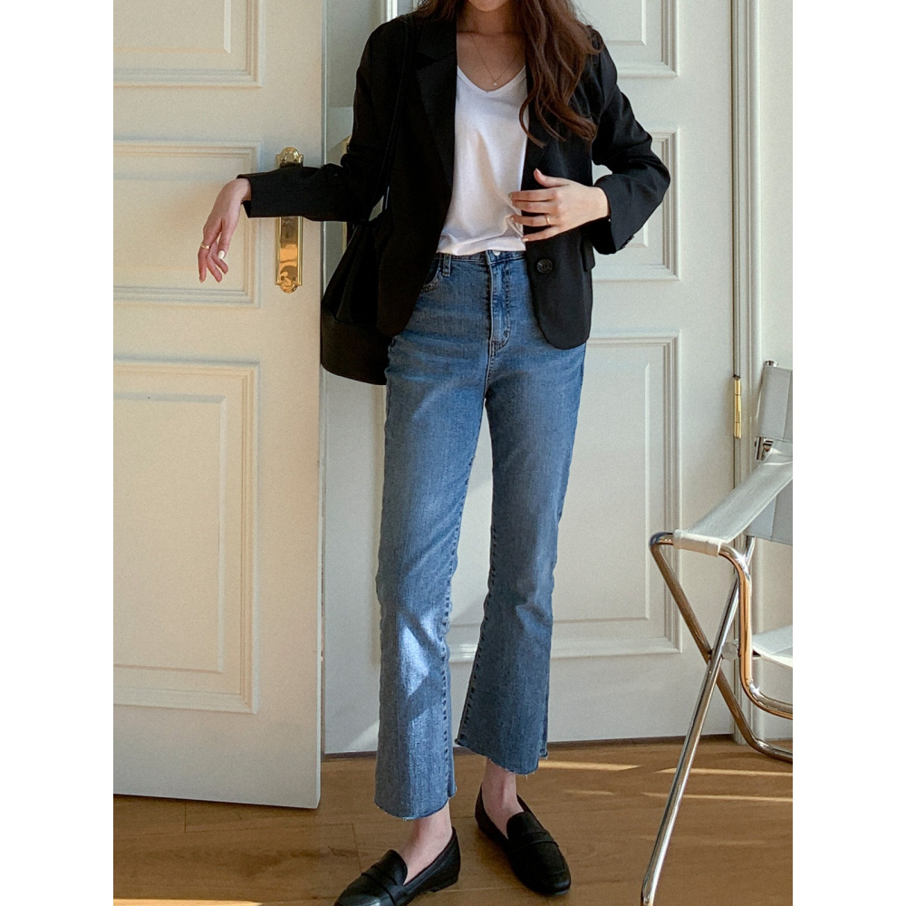 VENUSY｜ 韓國女裝｜V領休閒T恤 韓國T恤-細節圖10