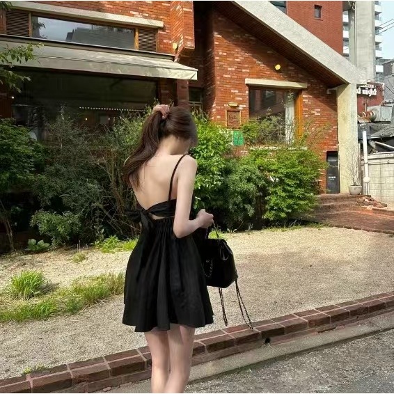 VENUSY｜ 🅗🅞🅣 韓國女裝｜蝴蝶結無袖小洋裝 韓國洋裝 約會 閨密聚會皆適宜-細節圖6