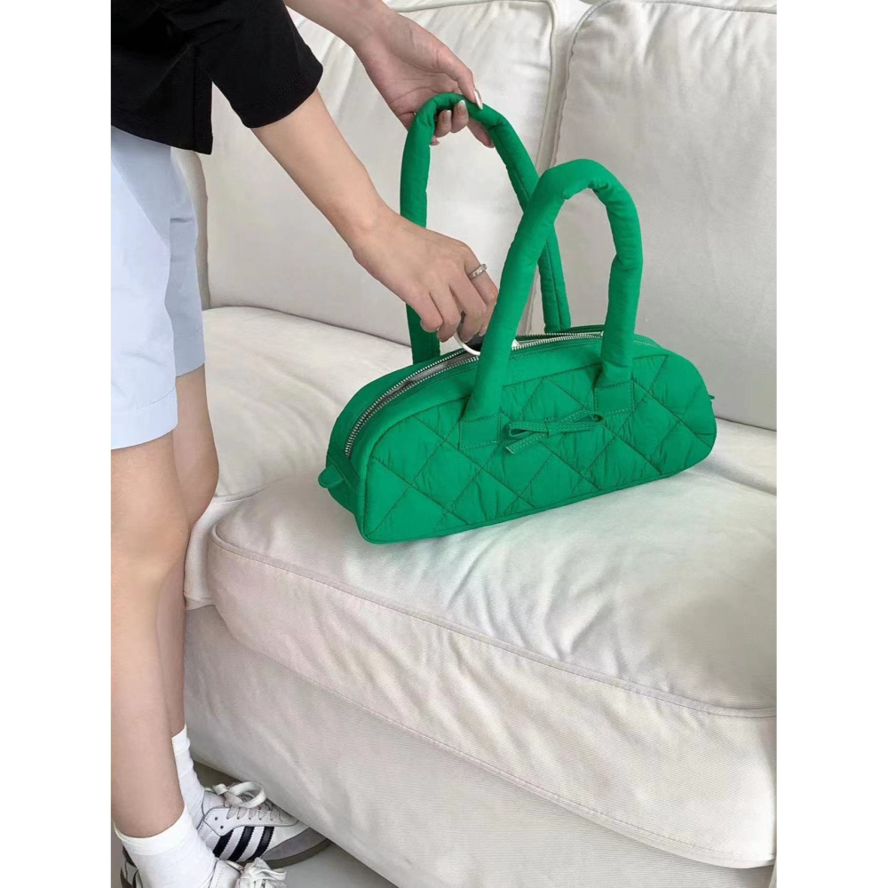 VENUSY｜ 韓國女裝｜側背雲朵扁扁包-細節圖2