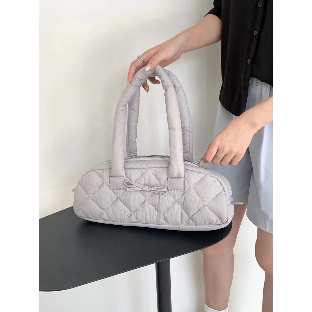 VENUSY｜ 韓國女裝｜側背雲朵扁扁包-細節圖3