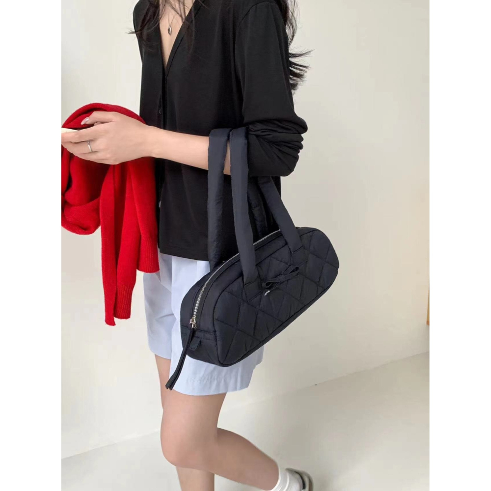 VENUSY｜ 韓國女裝｜側背雲朵扁扁包-細節圖9