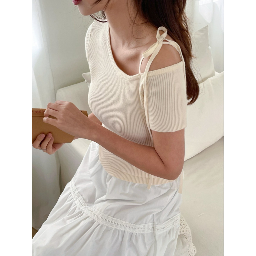 VENUSY｜ 韓國女裝｜修身蝴蝶結絲帶短袖針織上衣 休閒-細節圖8