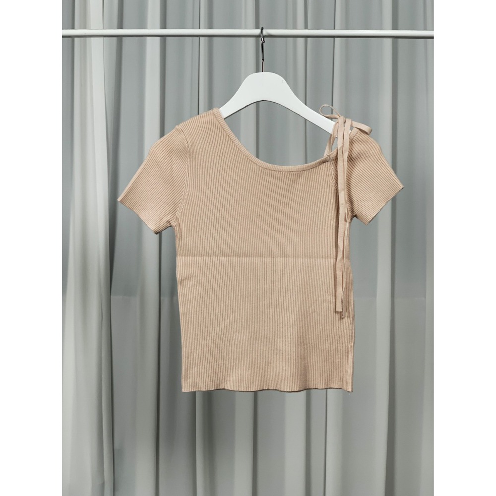 VENUSY｜ 韓國女裝｜修身蝴蝶結絲帶短袖針織上衣 休閒-規格圖11