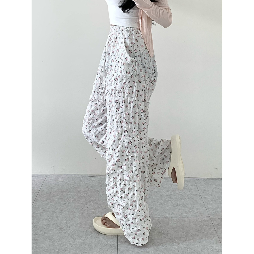VENUSY｜ 韓國女裝｜小碎花皺紋拖地長褲-細節圖3