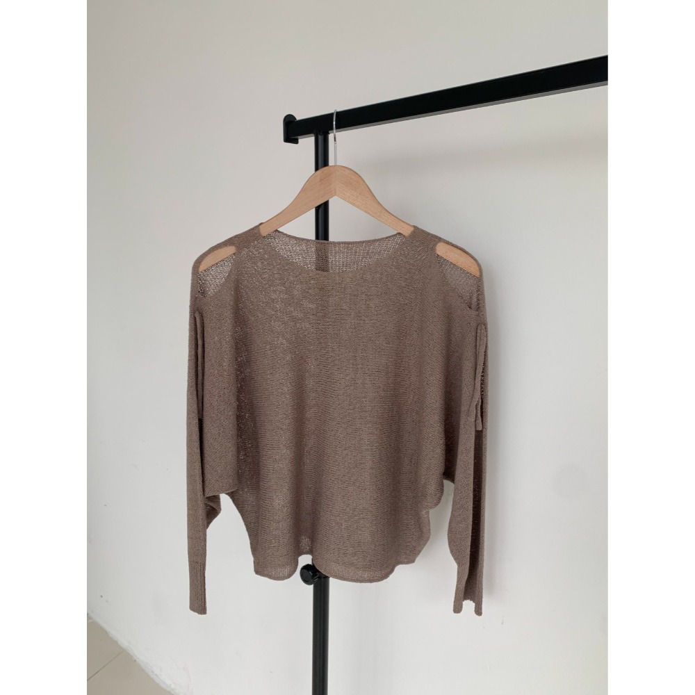 VENUSY｜ 韓國女裝｜雙肩挖洞絲帶針織上衣-規格圖8