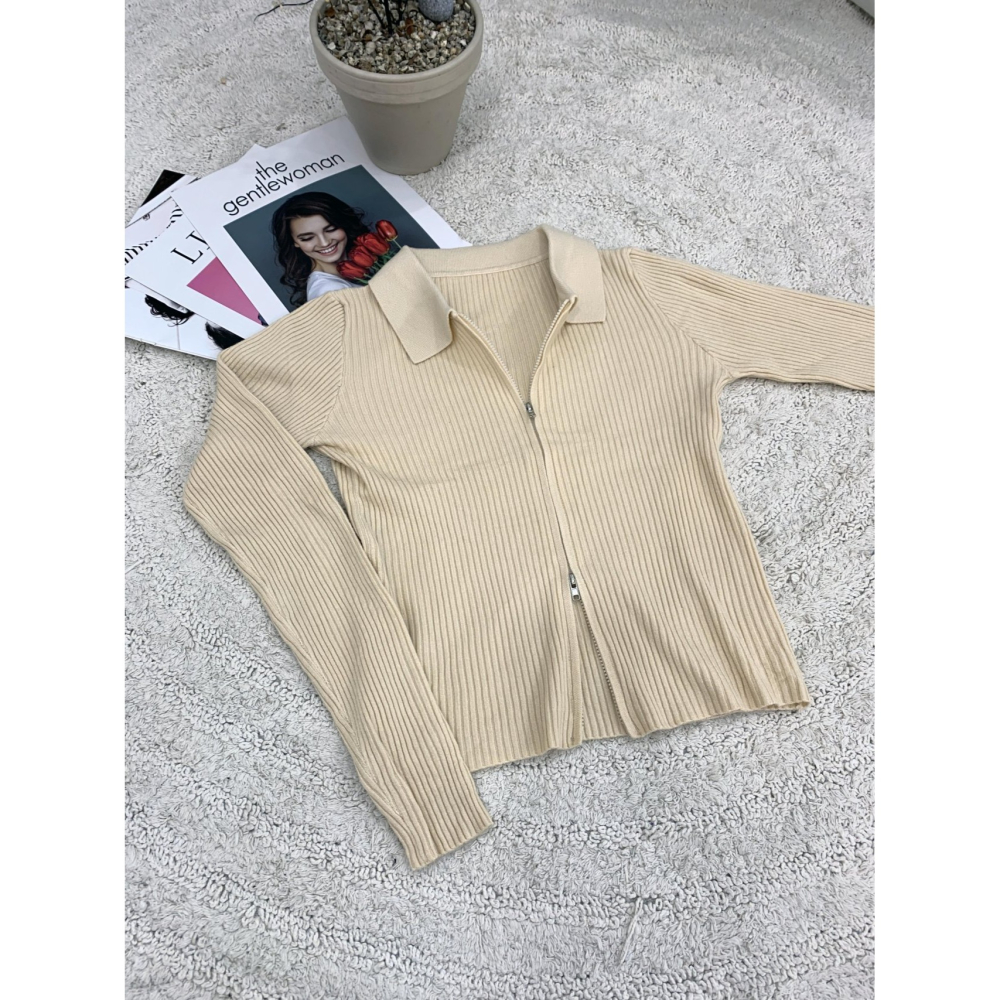 VENUSY｜ 韓國女裝｜骨領拉鍊修身針織外套 針織上衣-細節圖7