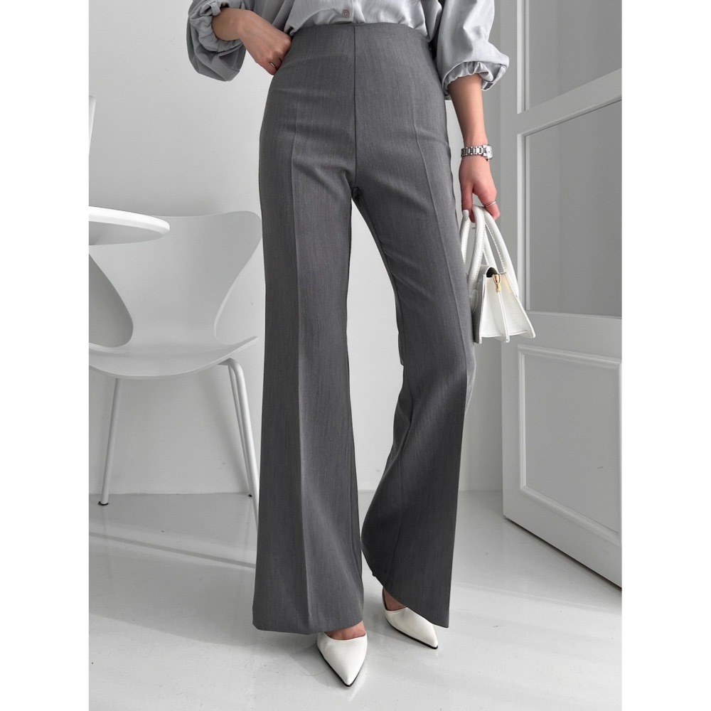 [現貨 24H] VENUSY｜ 韓國女裝｜微喇叭修身西裝褲-細節圖3