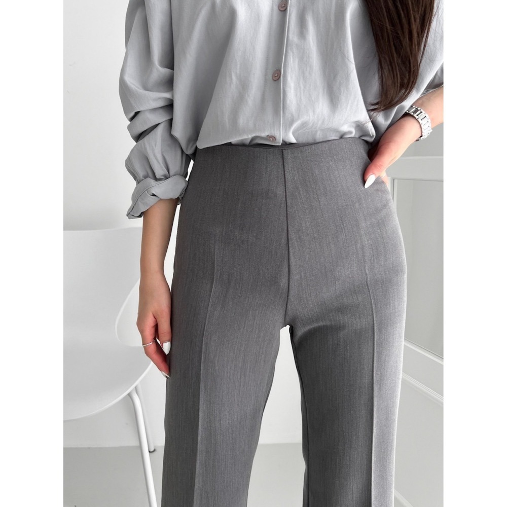 [現貨 24H] VENUSY｜ 韓國女裝｜微喇叭修身西裝褲-細節圖4