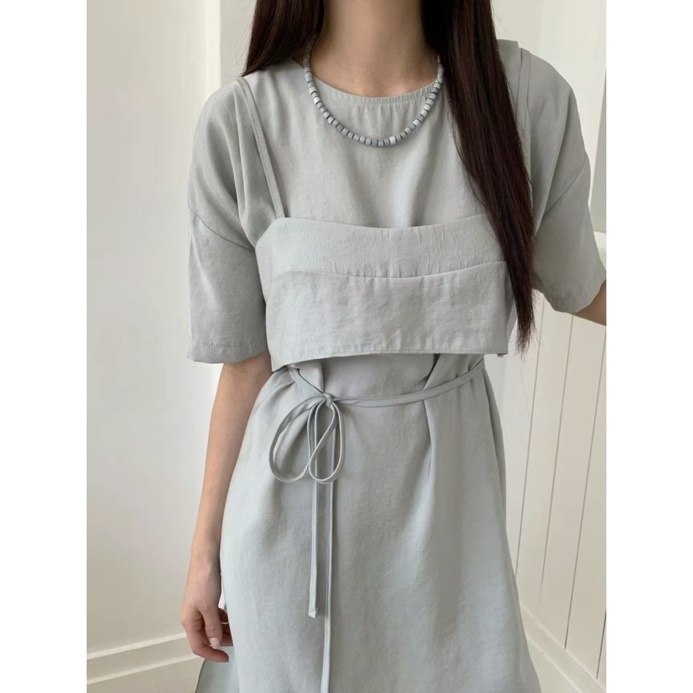 VENUSY｜ 韓國女裝｜霧霾繫帶短背心 分層抹胸 疊搭-細節圖4