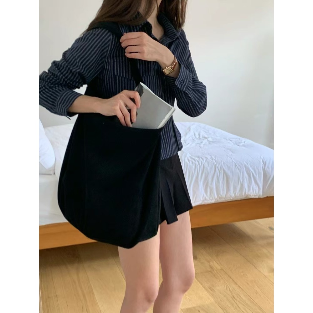 VENUSY｜ 新品☺ 韓國女裝｜秋冬麂皮側背大包-規格圖11