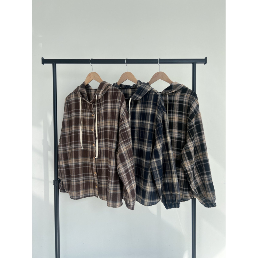 VENUSY｜ 韓國女裝｜棉質格紋連帽衫 百搭格子外套-細節圖9