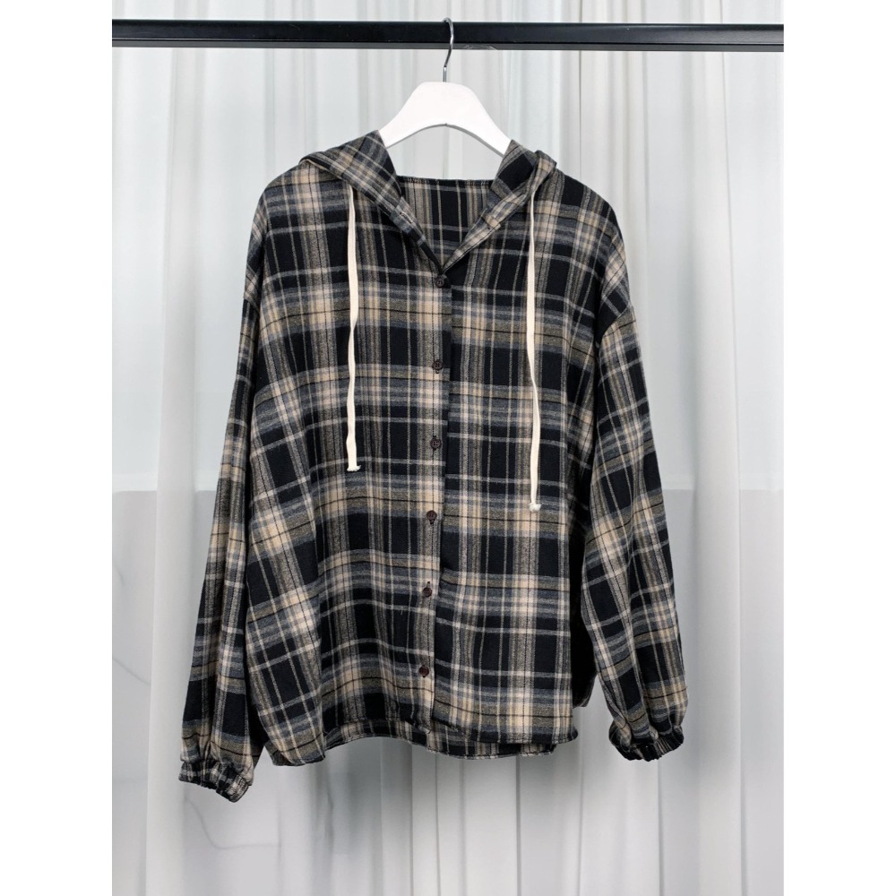 VENUSY｜ 韓國女裝｜棉質格紋連帽衫 百搭格子外套-規格圖9