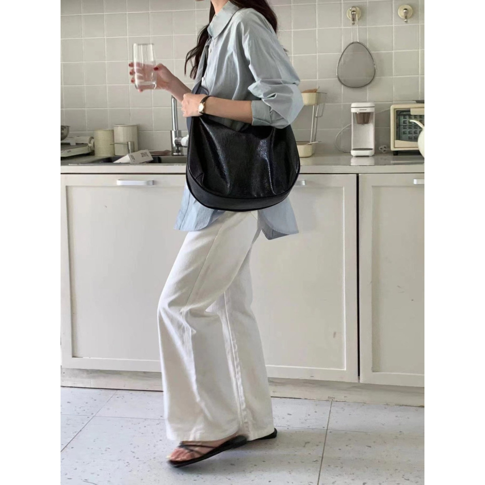 VENUSY｜ 韓國女裝｜半月側背大包 半月形肩背包 單肩包-細節圖2