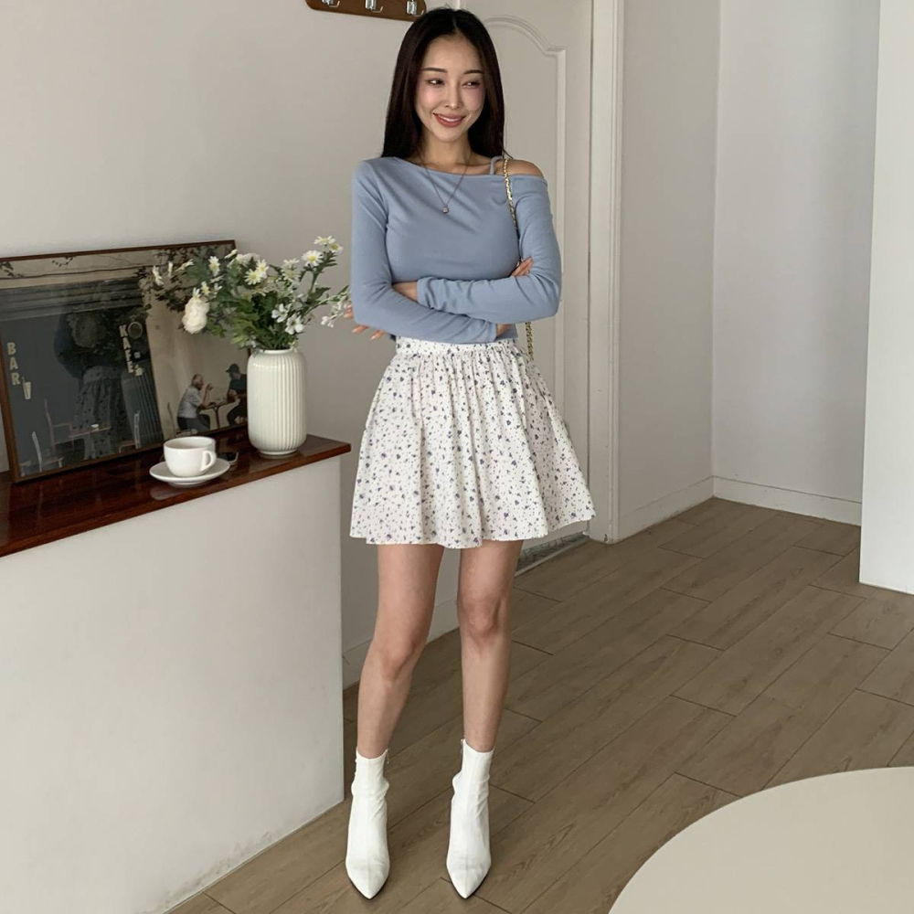 VENUSY｜ 4色☻ 韓國女裝｜純色露肩剪裁T恤 韓國T恤 綁繩長袖上衣-細節圖3