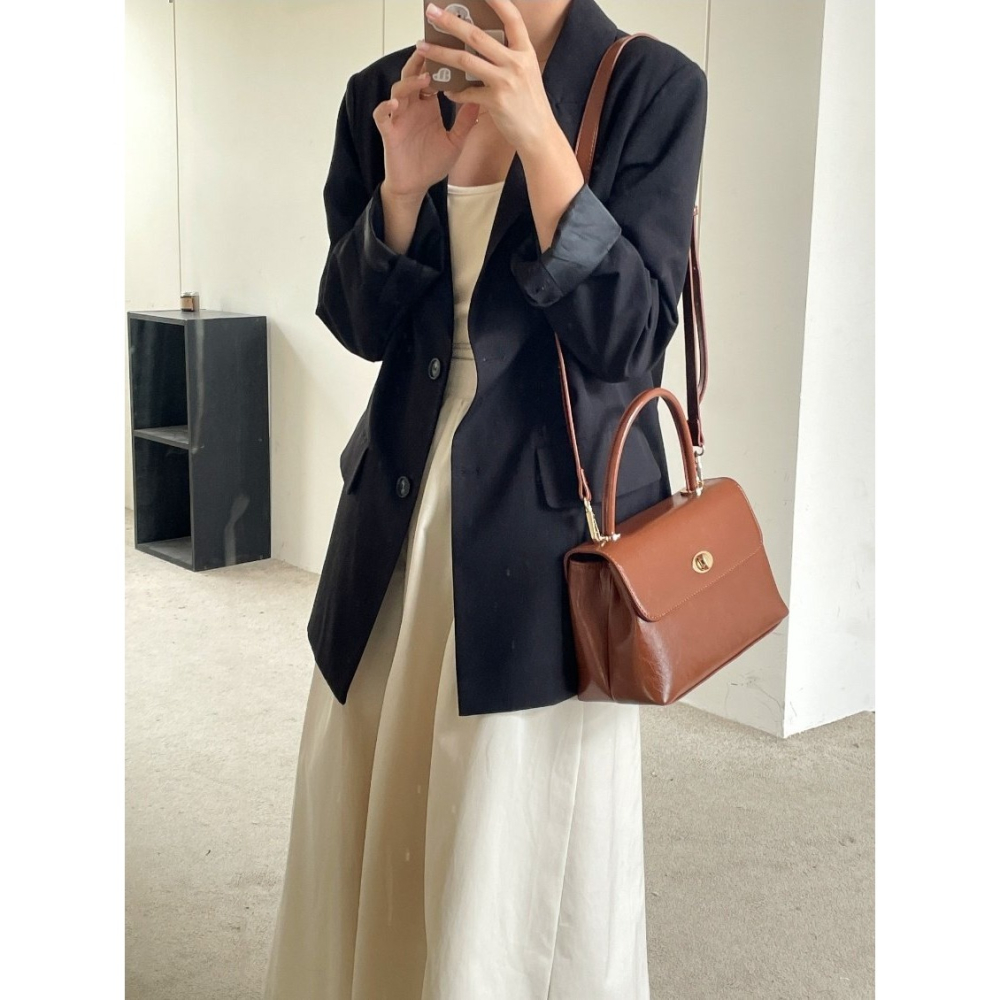 VENUSY｜ 韓國女裝｜皮革鈕扣方包 手提包 側背包-細節圖5