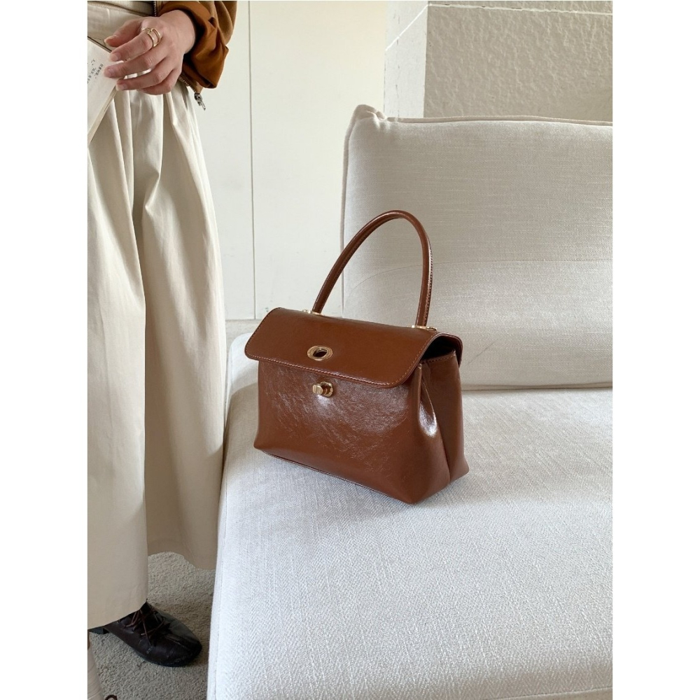 VENUSY｜ 韓國女裝｜皮革鈕扣方包 手提包 側背包-細節圖7