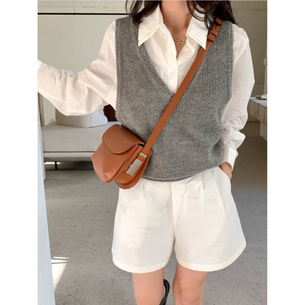 VENUSY｜ 韓國女裝｜皮革半圓形側背包-細節圖4