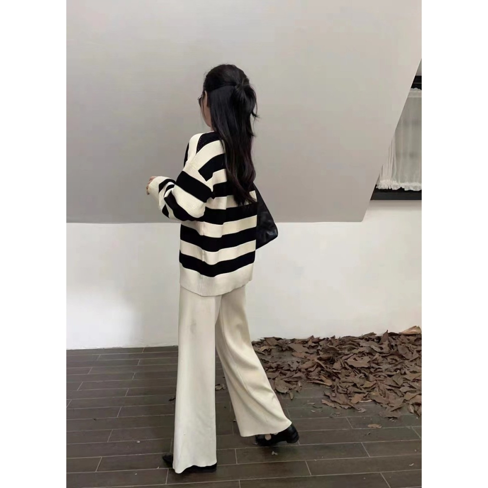 VENUSY｜ 休閒時尚☻ 韓國女裝｜粗橫條紋針織套裝 長袖 長褲-細節圖6