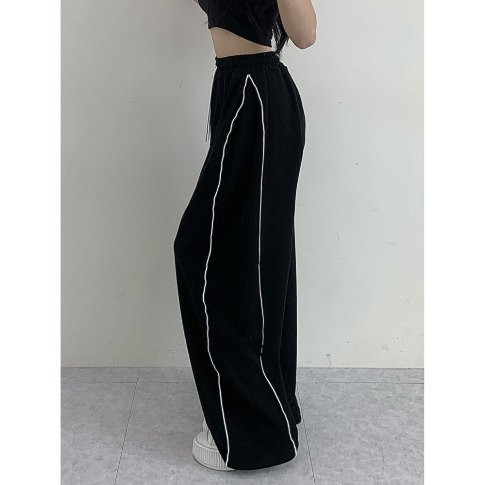 VENUSY｜ 韓國女裝｜純棉線條寬鬆運動長褲 跳舞神褲-細節圖9