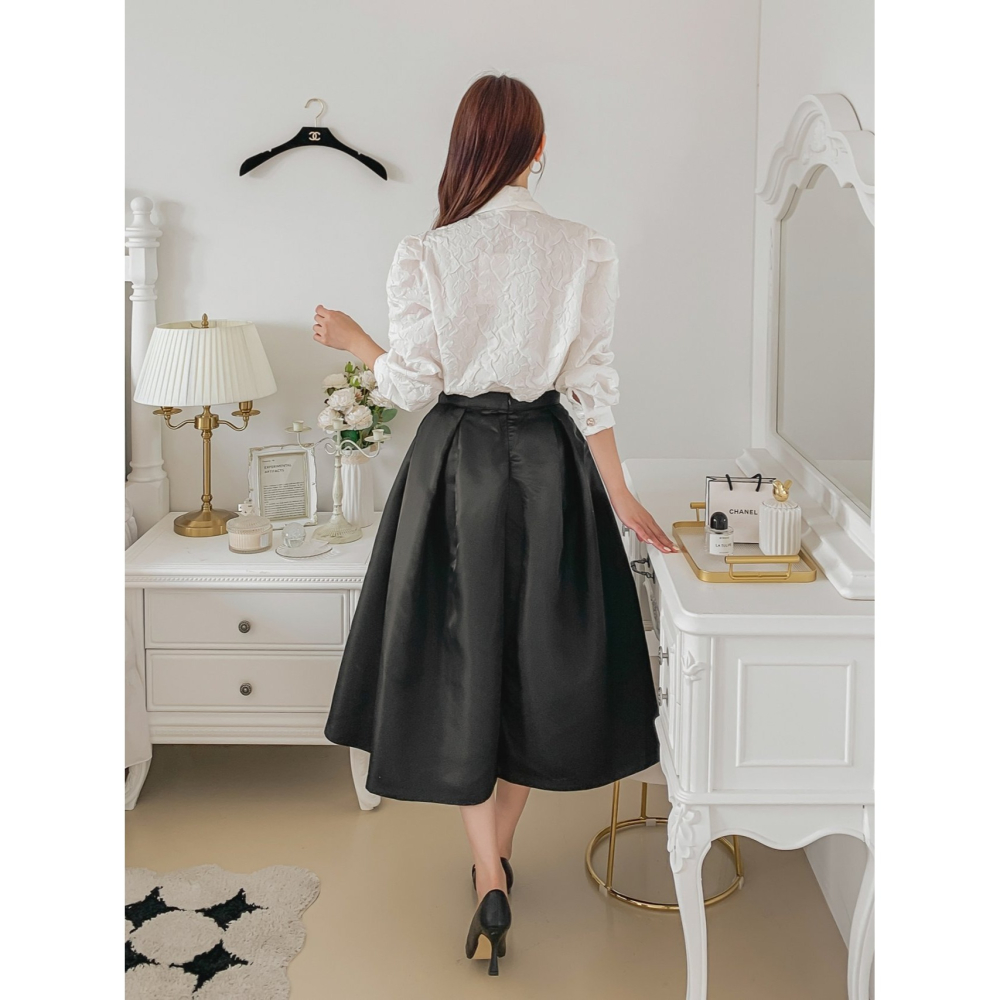 VENUSY｜ 韓國女裝｜赫本款寬褶圓弧禮裙 婚禮造型-細節圖5