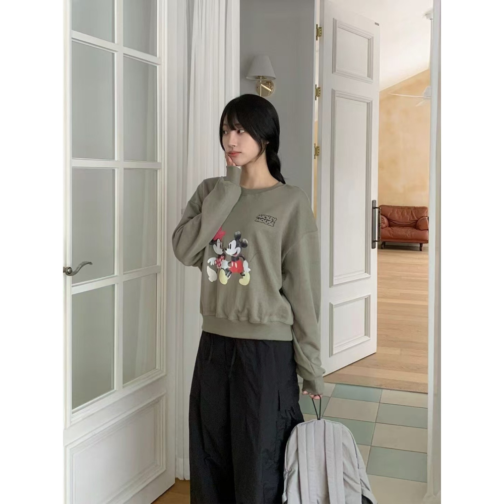 VENUSY｜ Disney正版✔ 韓國女裝｜純棉行走的米奇大學T 水洗棉-細節圖7