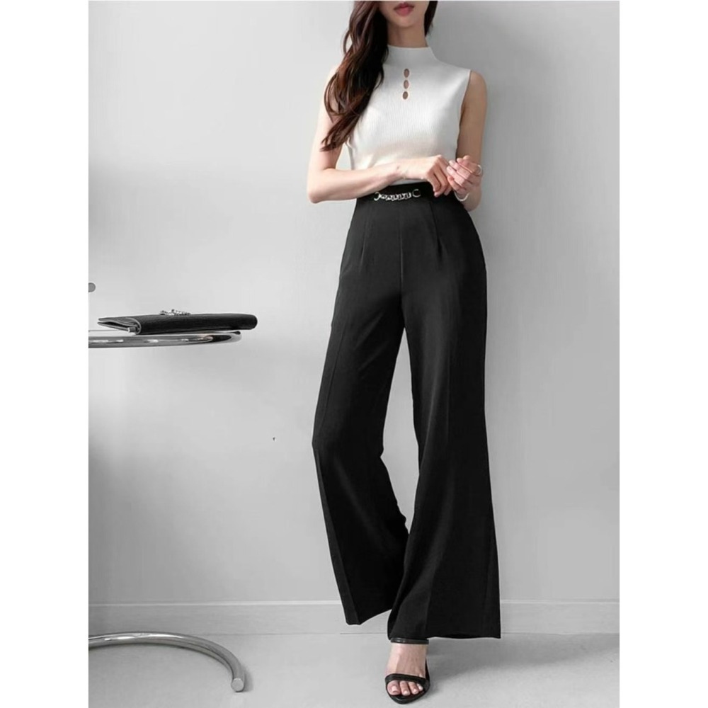 [現貨🇹🇼] VENUSY｜ 韓國女裝｜無袖洞洞修身上衣-細節圖6