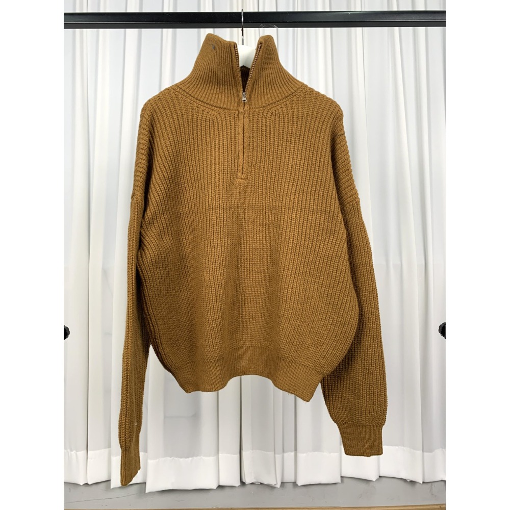 VENUSY｜ 帥氣俐落✔ 韓國女裝｜高領落肩慵懶針織上衣-規格圖10