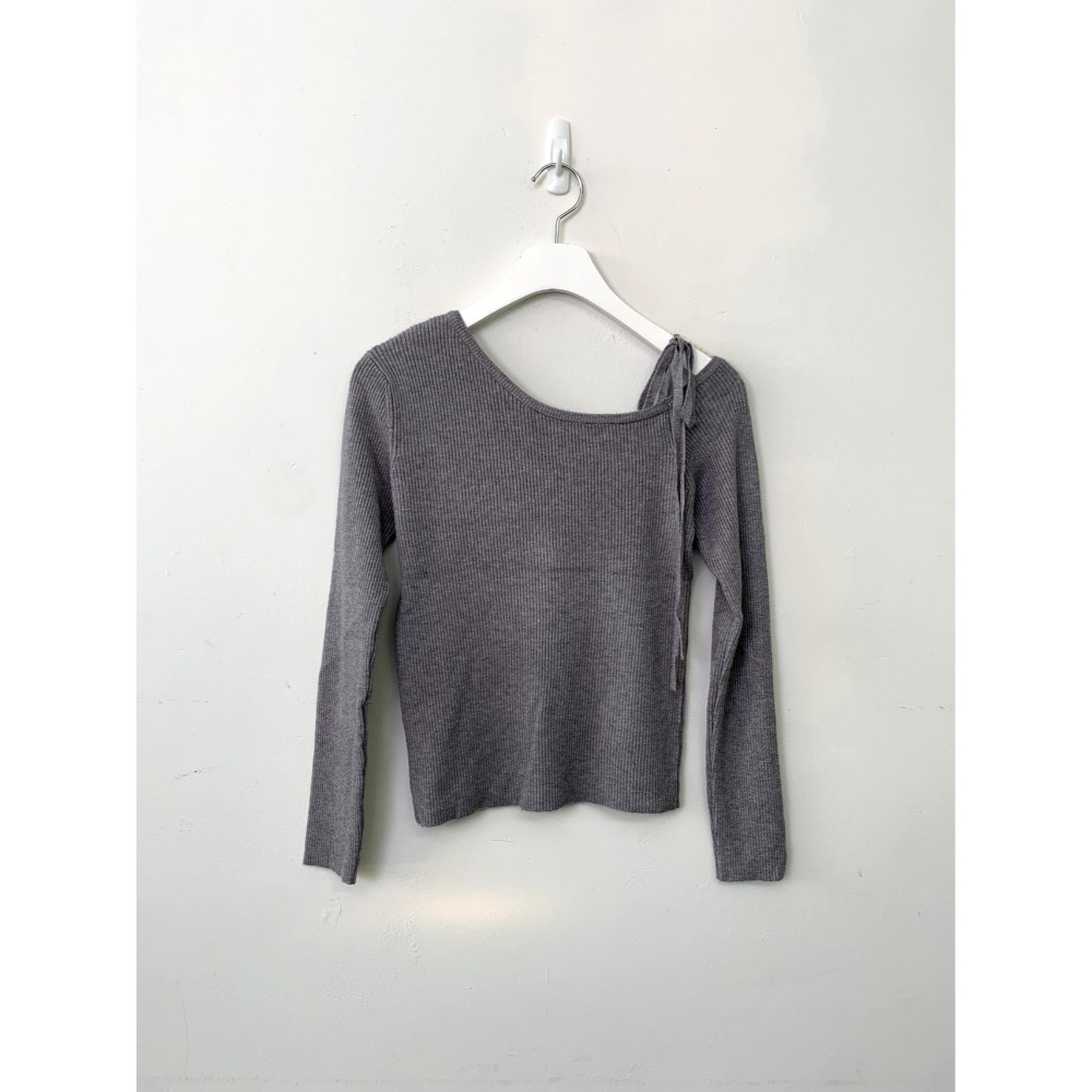 [現貨🇹🇼 快速出貨] VENUSY｜正韓 - 韓國女裝｜新品修身絲帶針織上衣-規格圖11